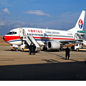 二连浩特航空托运航空快运业稳步发展的原因是什么？